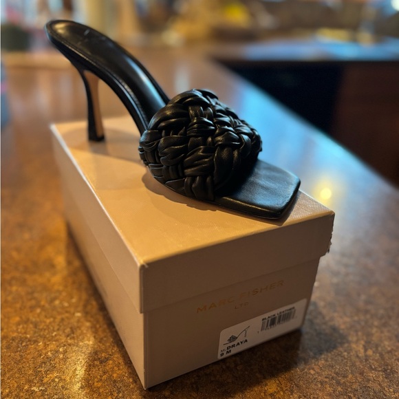 Marc Fisher Shoes - Marc Fisher Draya Black Leather Heels, 9M